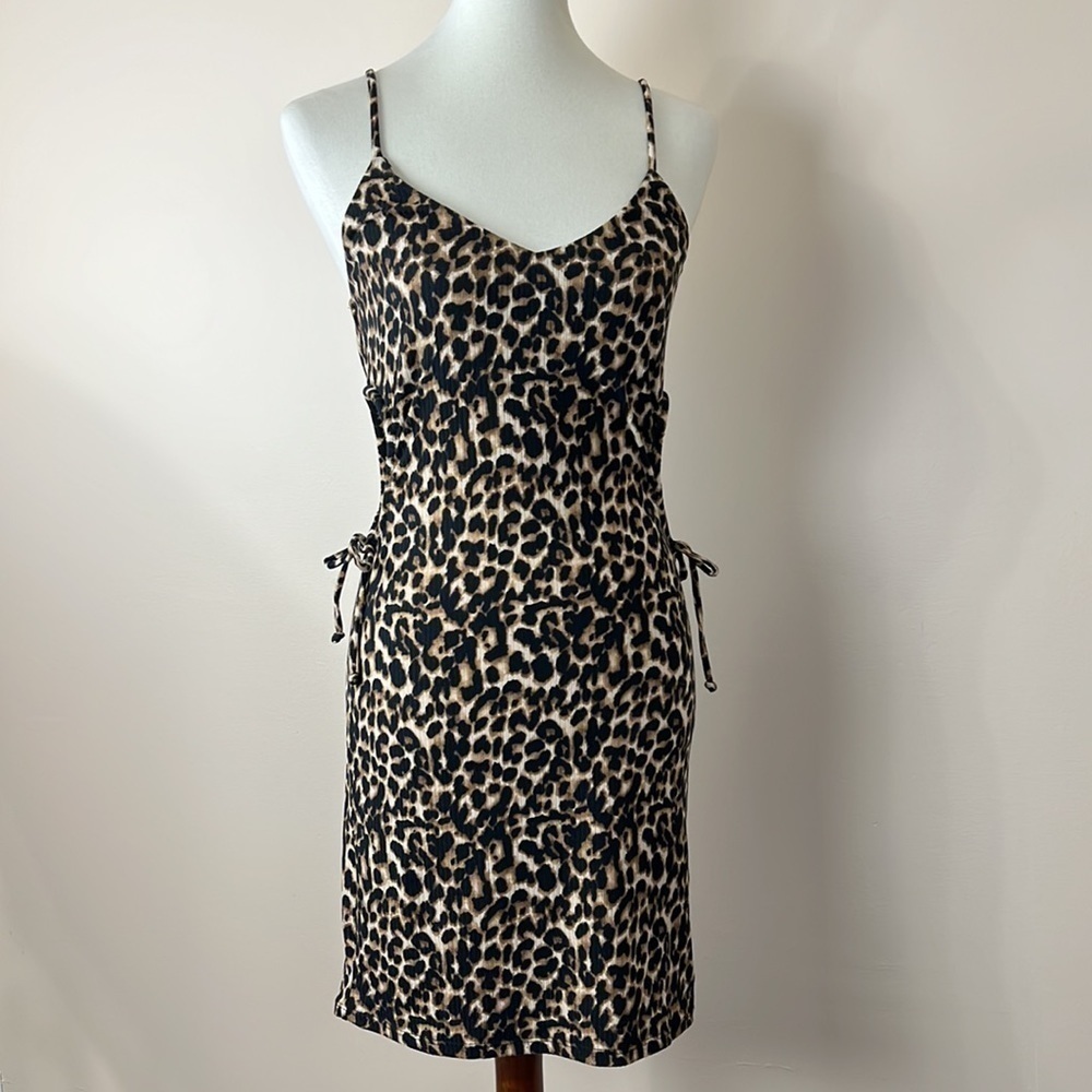 Cut out animal print dress - Picture 3 of 8
